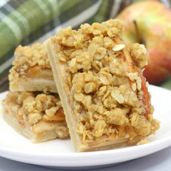 Apple Pie Crumb Bars - Recipe photo by Skinny Sweets