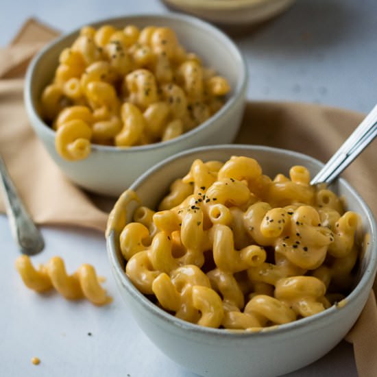 Homemade Stovetop Mac and Cheese - Recipe photo by the frozen biscuit