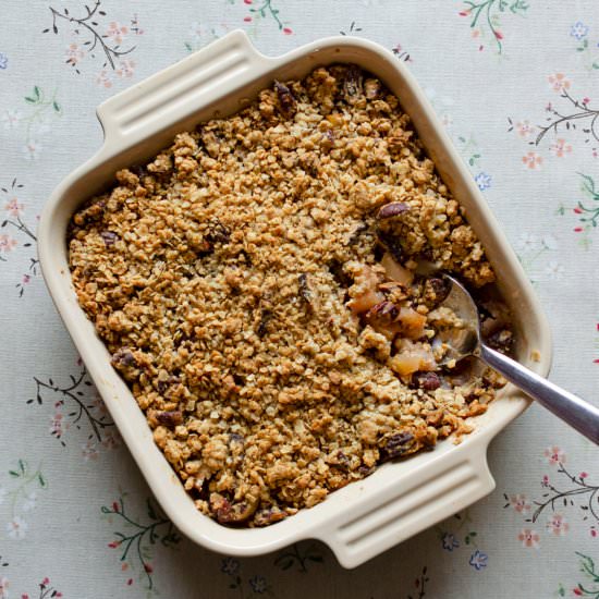Apple Crisp with Oats and Pecans - Recipe photo by In Search Of Yummy-ness