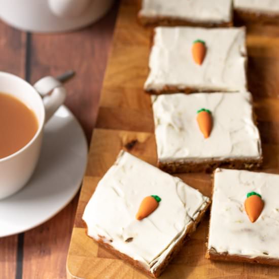 Healthy Carrot Cake Traybake - Recipe photo by neilshealthymeals