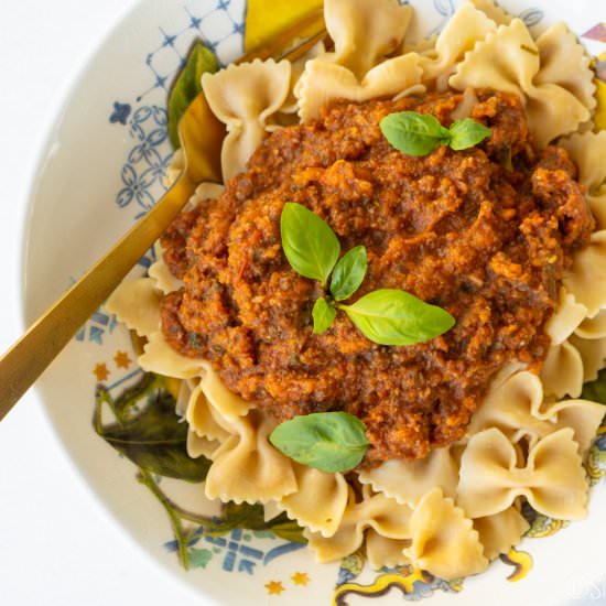 Veggie Bolognese - Recipe photo by sipandspice