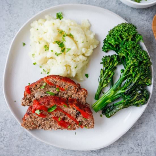 Cremini Mushroom Meatloaf - Recipe photo by mealpreponfleek
