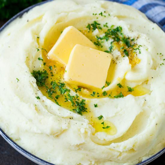 Garlic Mashed Potatoes - Recipe photo by dinneratthezoo