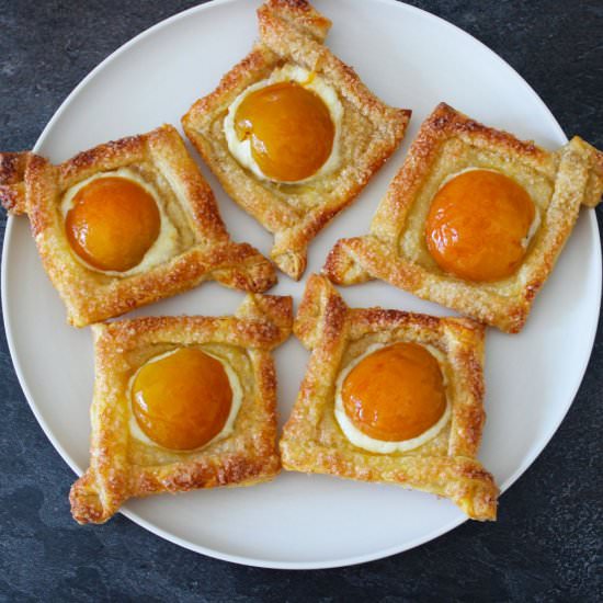 Apricot and Cream Cheese Pastry - Recipe photo by itsnotcomplicatedrecipes