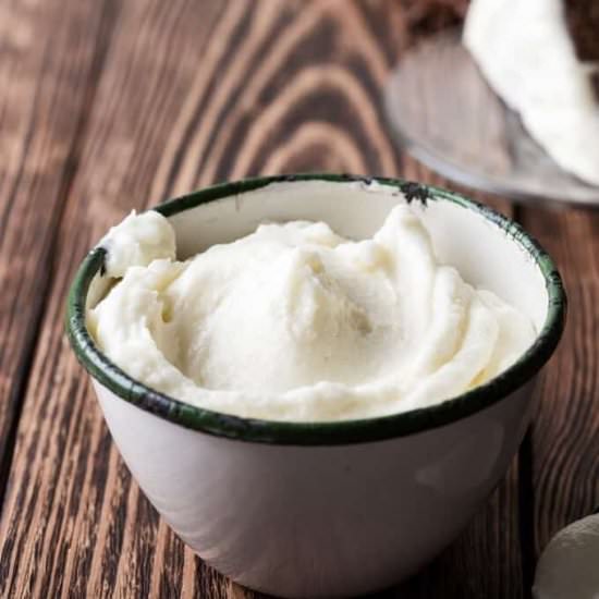 KETO CREAM CHEESE FROSTING - Recipe photo by twosleeevers