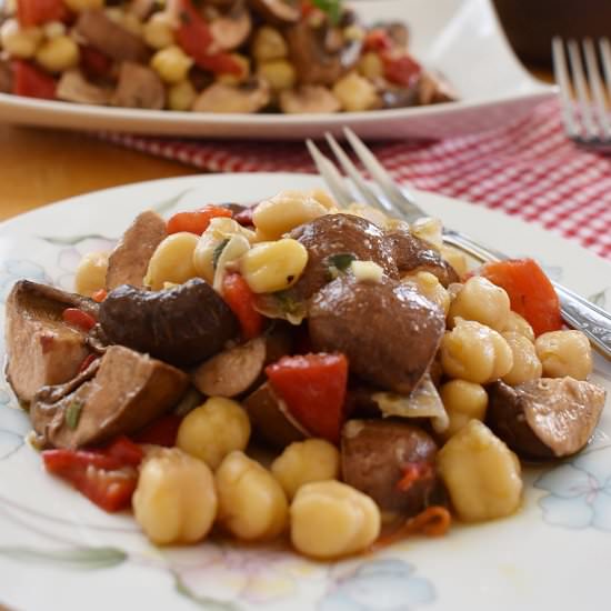 Mushroom and Chickpea Salad - Recipe photo by cookandfeed