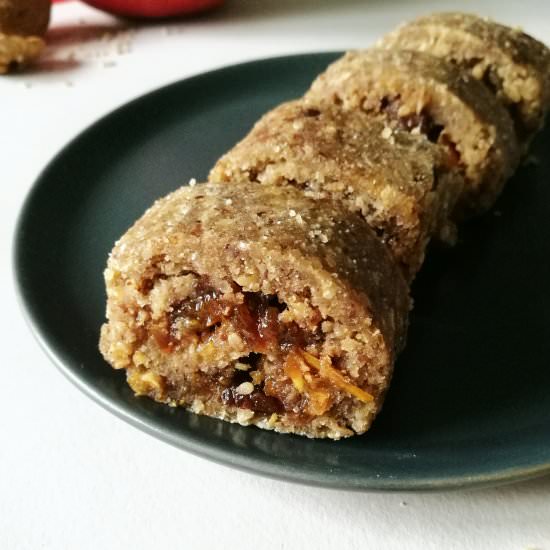 Raw Apple Strudel - Recipe photo by Culinary postcards