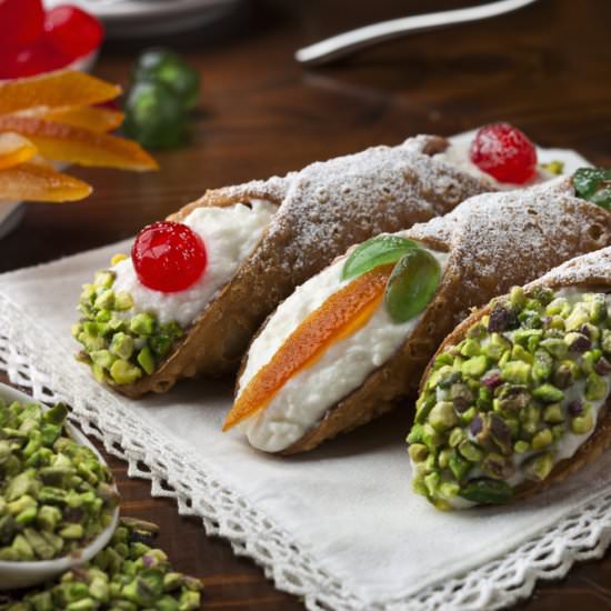 Authentic Sicilian Cannoli Recipe - Recipe photo by Pizzacappuccino