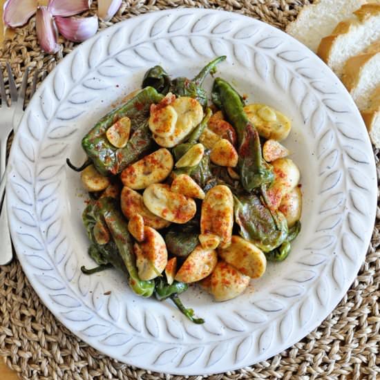 Garlic Mushrooms with Peppers - Recipe photo by Spain on a Fork