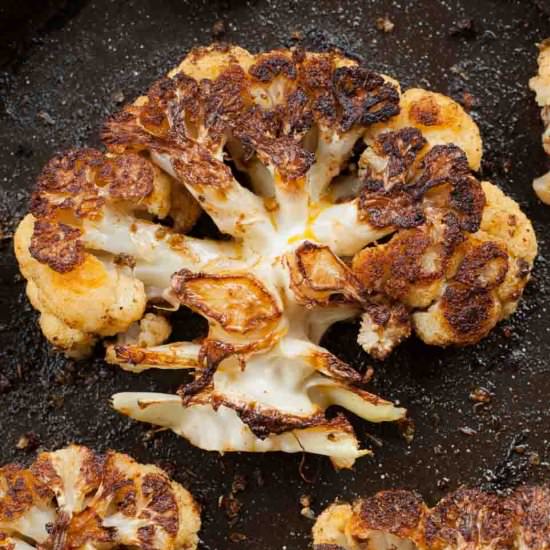 Roasted cauliflower steaks recipe - Recipe photo by everyday-delicious.com