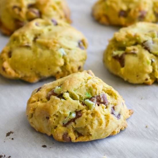 Chewy Mint Chocolate Chip Cookies - Recipe photo by EasycookingwithMolly