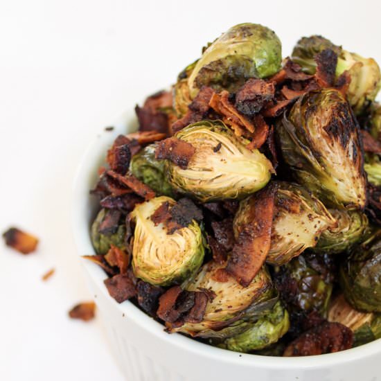 Brussel sprouts with coconut bacon - Recipe photo by DamnTastyVegan