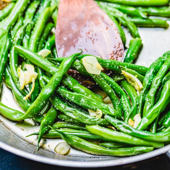 Italian Green Beans - Recipe photo by sipandfeast