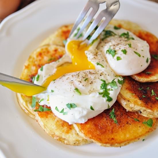 Spanish Poached Eggs - Recipe photo by Spain on a Fork