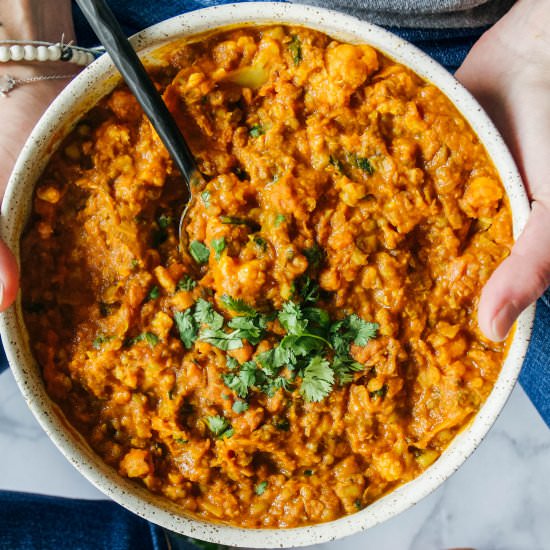 vegan mung bean cauliflower curry - Recipe photo by calm eats