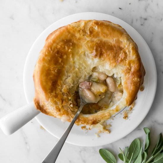 pumpkin pot pie with white beans - Recipe photo by withspice