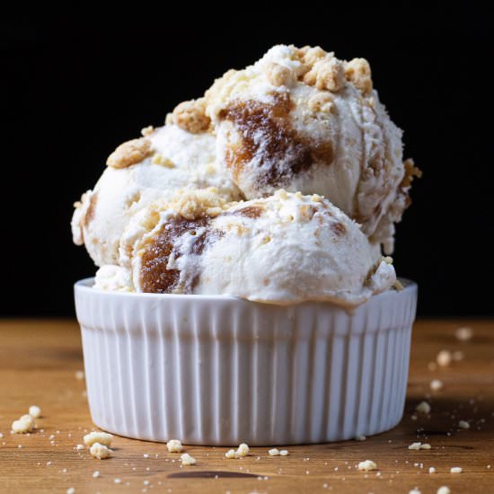 apple pie ice cream - Recipe photo by eohynn