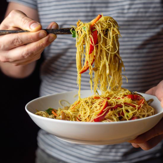 vegetable singapore noodles - Recipe photo by eohynn