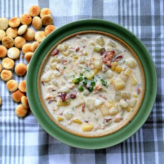 New England Clam Chowder - Recipe photo by MyRecipeReviews