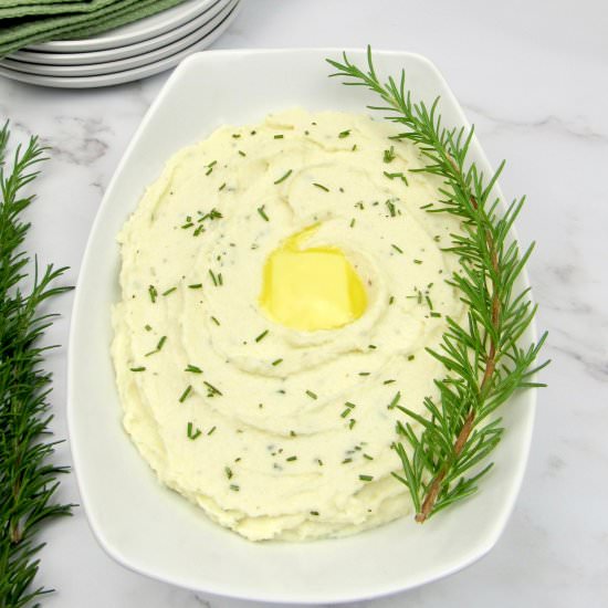 Roasted Garlic Rosemary Cauliflower - Recipe photo by Keto Cooking Christian
