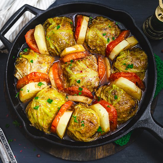 Stuffed Savoy Cabbage Rolls - Recipe photo by allthatsjas
