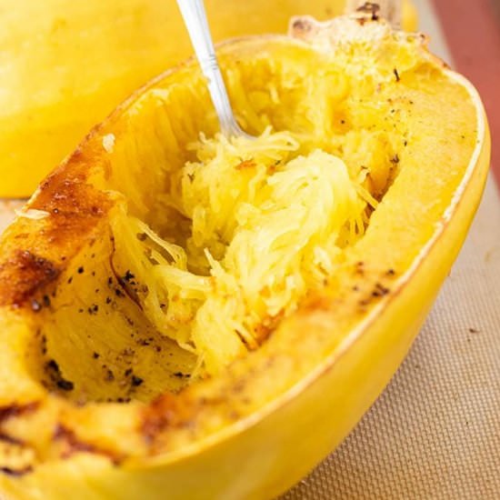 How to Cook Spaghetti Squash - Recipe photo by SunkissedKitch