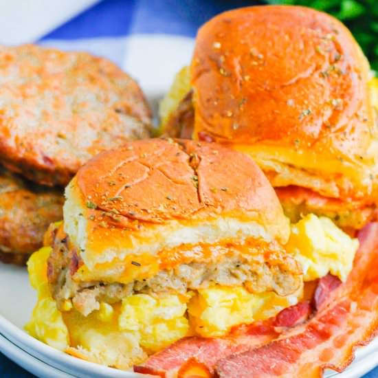 Breakfast Sliders - Recipe photo by pumpkinnspice
