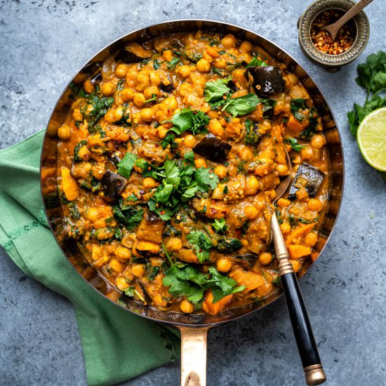 Creamy Vegan Curry - Recipe photo by supergoldenbakes