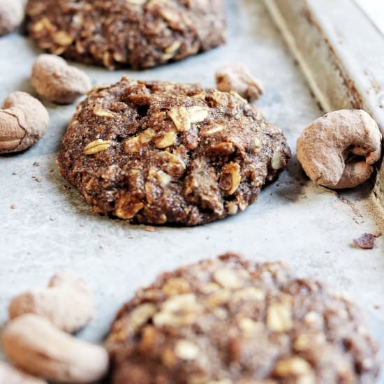 Salted Chocolate Cashew Cookies - Recipe photo by Donut Worry Be Healthy