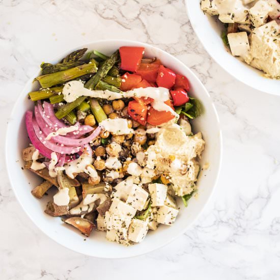 Vegan Mediterranean Bowl - Recipe photo by Plentyfullvegan