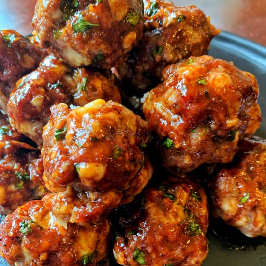 HONEY GLAZED MEATBALLS - Recipe photo by smileyjblog