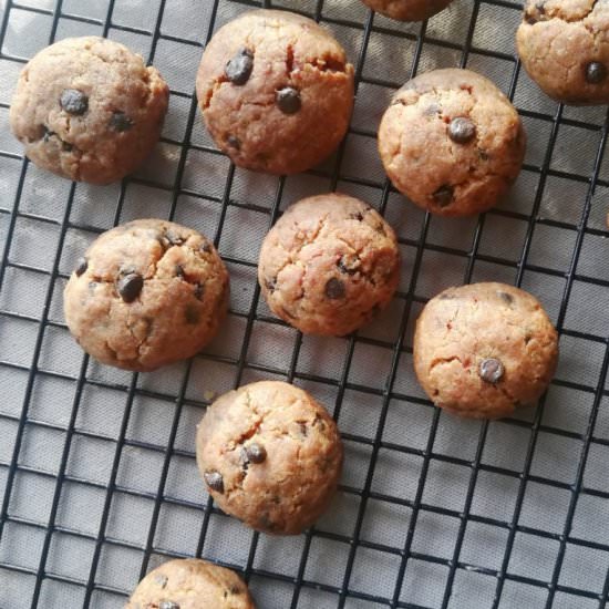 Wholewheat chocolate chip cookies - Recipe photo by Flours n frostings