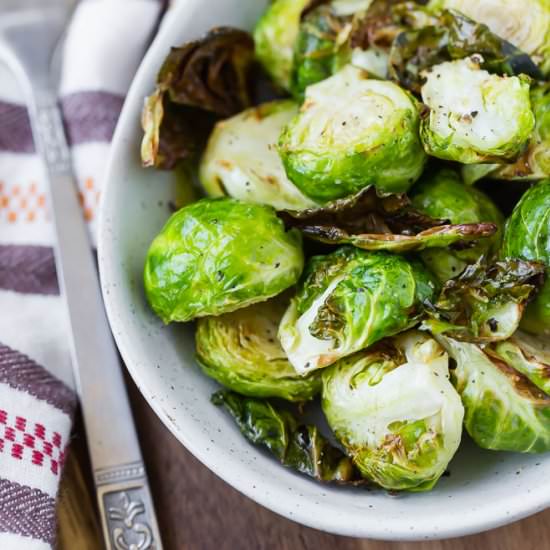 Air Fryer Brussels Sprouts - Recipe photo by rachelcooksblog