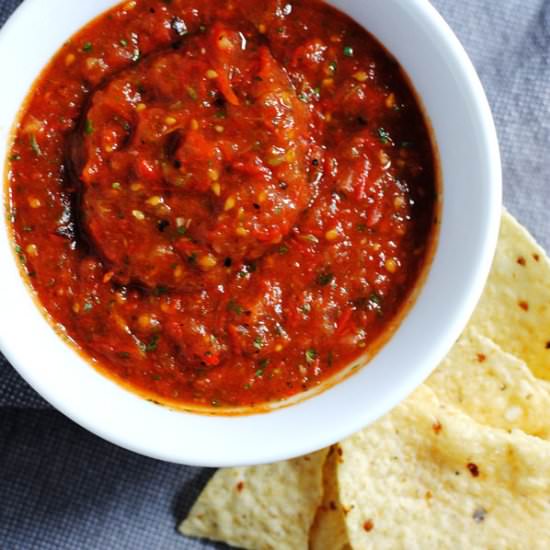 Roasted tomato salsa - Recipe photo by white plate blank slate