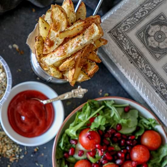 Baked rosemary garlic potato wedges - Recipe photo by Frombowltosoul