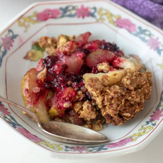 Blackberry Crisp - Recipe photo by BinkysCulinaryCarnival