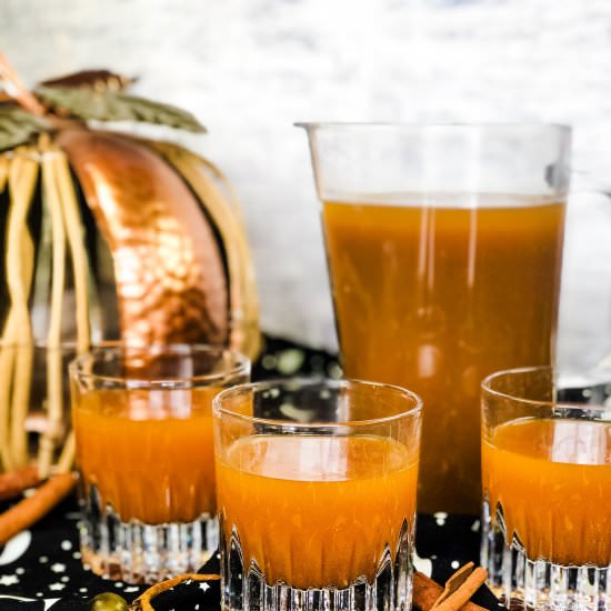 Harry Potter Pumpkin Juice - Recipe photo by Veggie Fun Kitchen