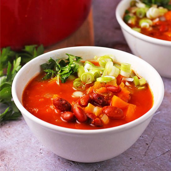 healthy pumpkin soup - Recipe photo by veganwithgusto