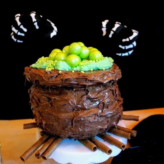 Cauldron Cake, a Chocolate Treat fo - Recipe photo by cocoinkitchen