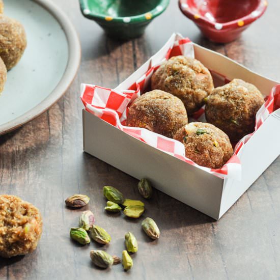 RAVA LADOO (VEGAN) - Recipe photo by Veggiecurean
