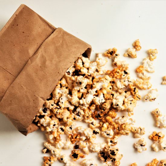 Vegan Nacho Popcorn - Recipe photo by veryveganval