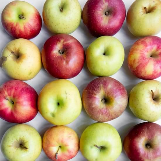 The Best Way to Store Apples - Recipe photo by wholefully