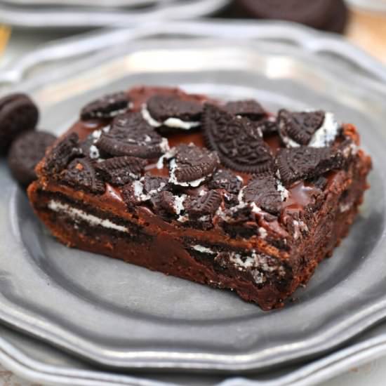 Oreo Brownies - Recipe photo by peasandpeonies