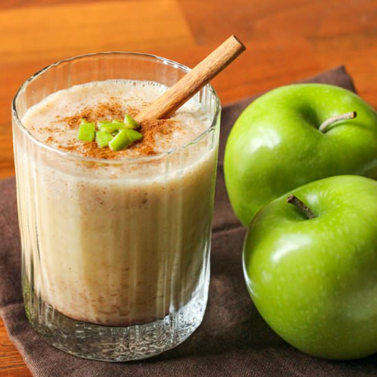 Smoothie Recipe with Apples - Recipe photo by dizzybusyandhungry