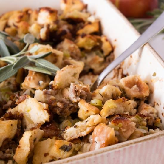 Traditional Thanksgiving Dressing - Recipe photo by laughingspatula.com