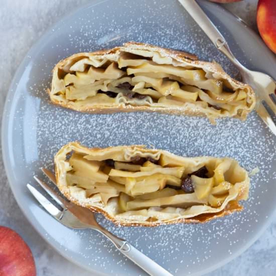 Apple strudel - Recipe photo by ScienceChef