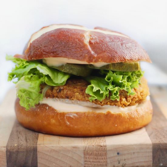 Pumpkin Walnut Burgers - Recipe photo by Hummusapien