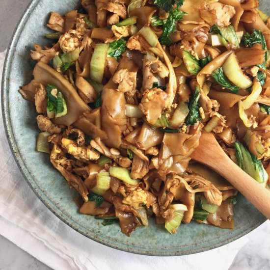 Pad See Ew - Recipe photo by thebrookcook.wordpress.com