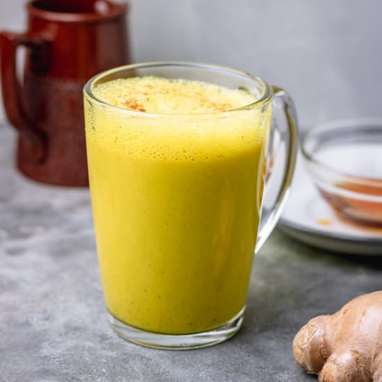 Turmeric Milk Recipe (Golden Milk) - Recipe photo by Thedinnerbite