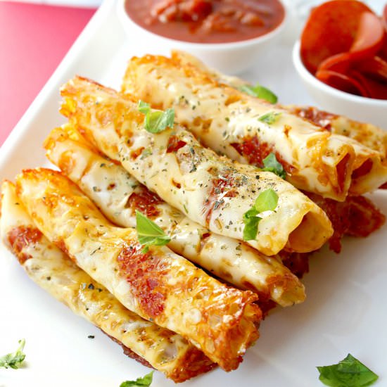 KETO PIZZA ROLL UPS - Recipe photo by Stylish Cravings